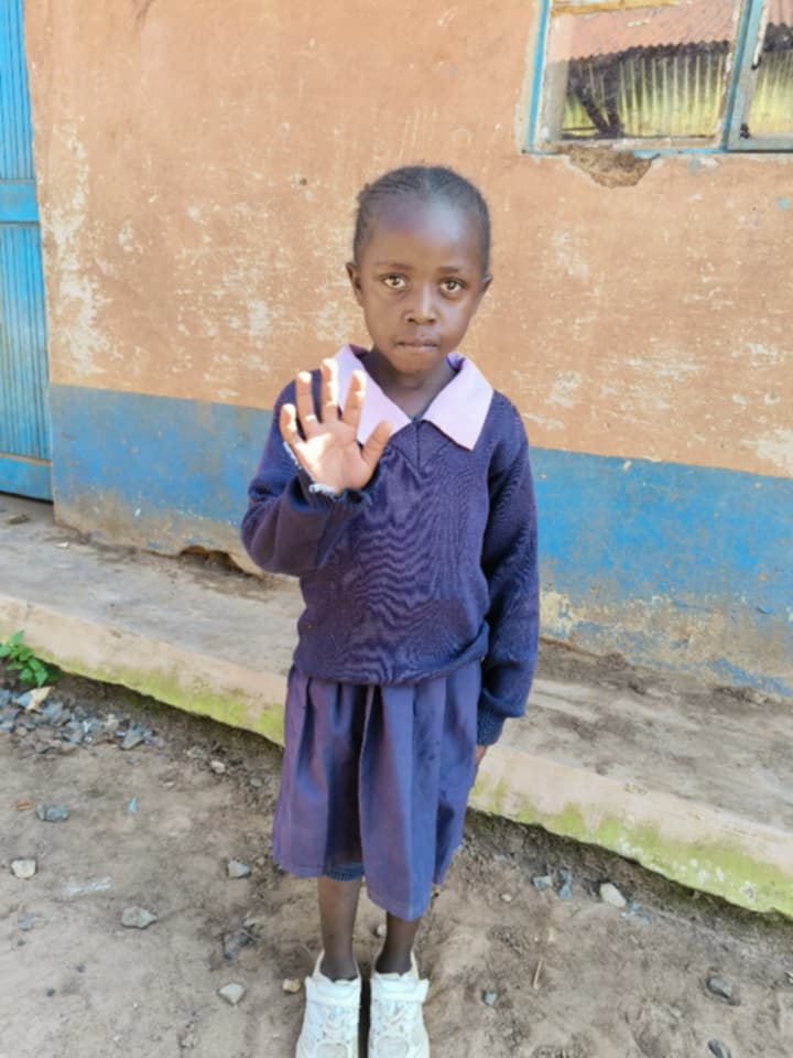 Anna Kendrick Naliaka 6 years old